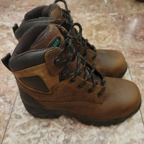 Hytest Waterproof Outdoor Steel Toe Rain Boot - Picture 2 of 5